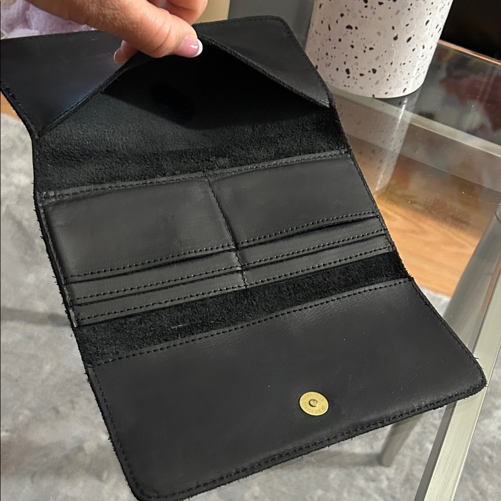 Sseko Black Leather Envelope credit card holder Wallet - Picture 4 of 8